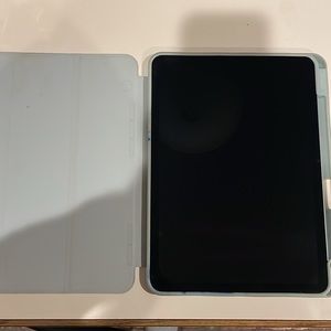 Apple iPad Air and Apple Pencil